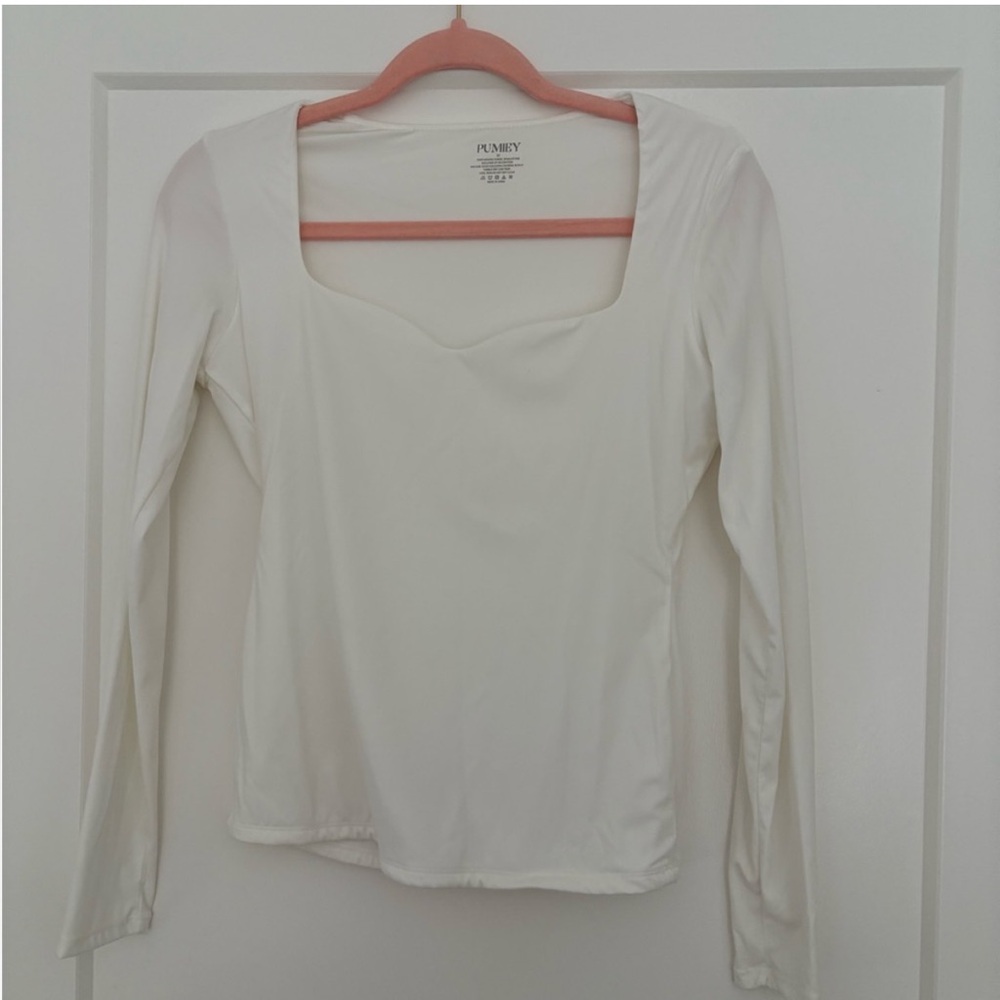 Pumiey White long sleeve Top